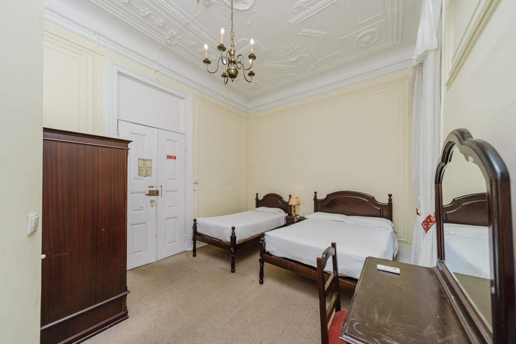 Pensao Londres Hotel ลิสบอน ภายนอก รูปภาพ