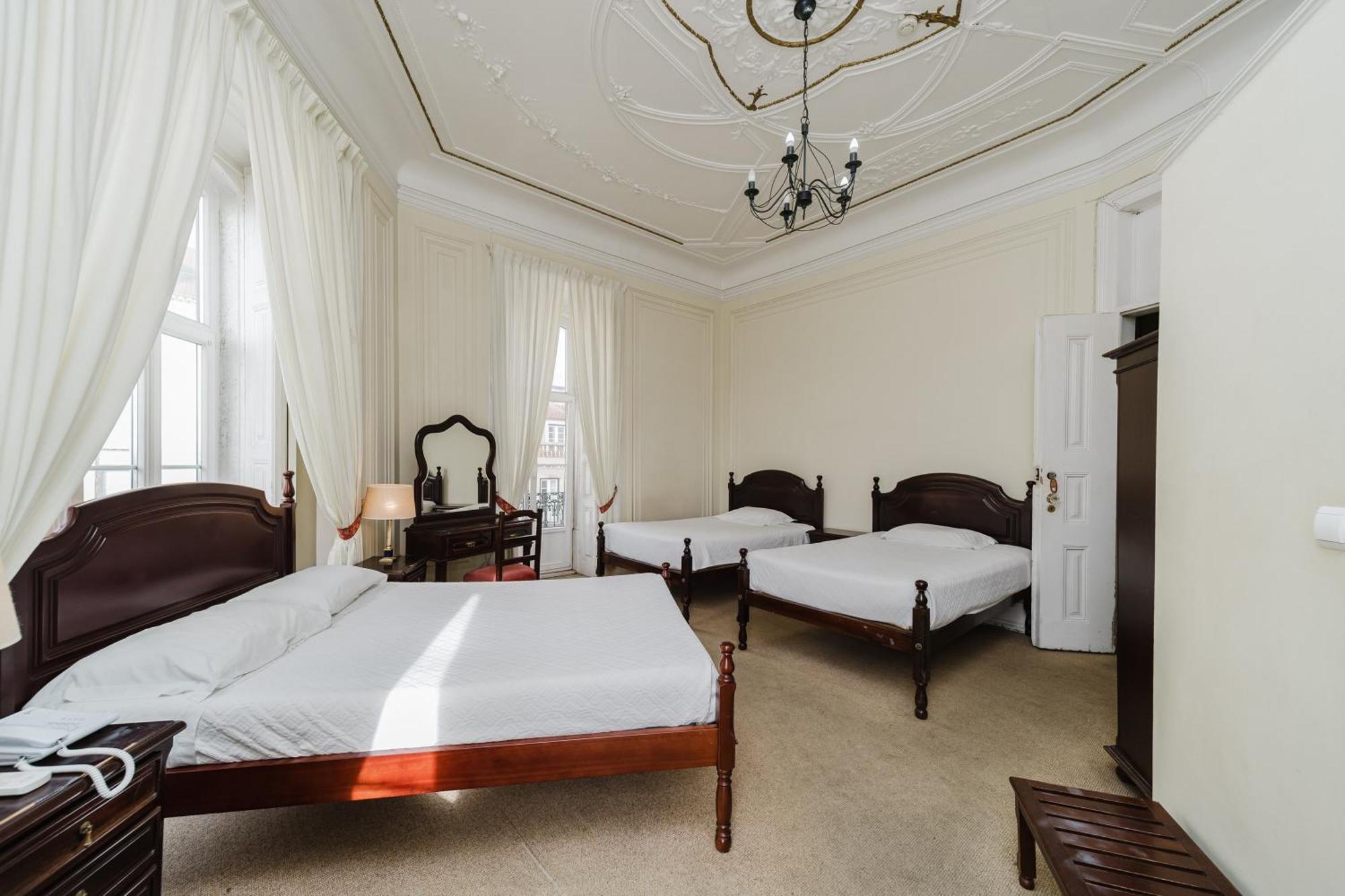 Pensao Londres Hotel ลิสบอน ภายนอก รูปภาพ