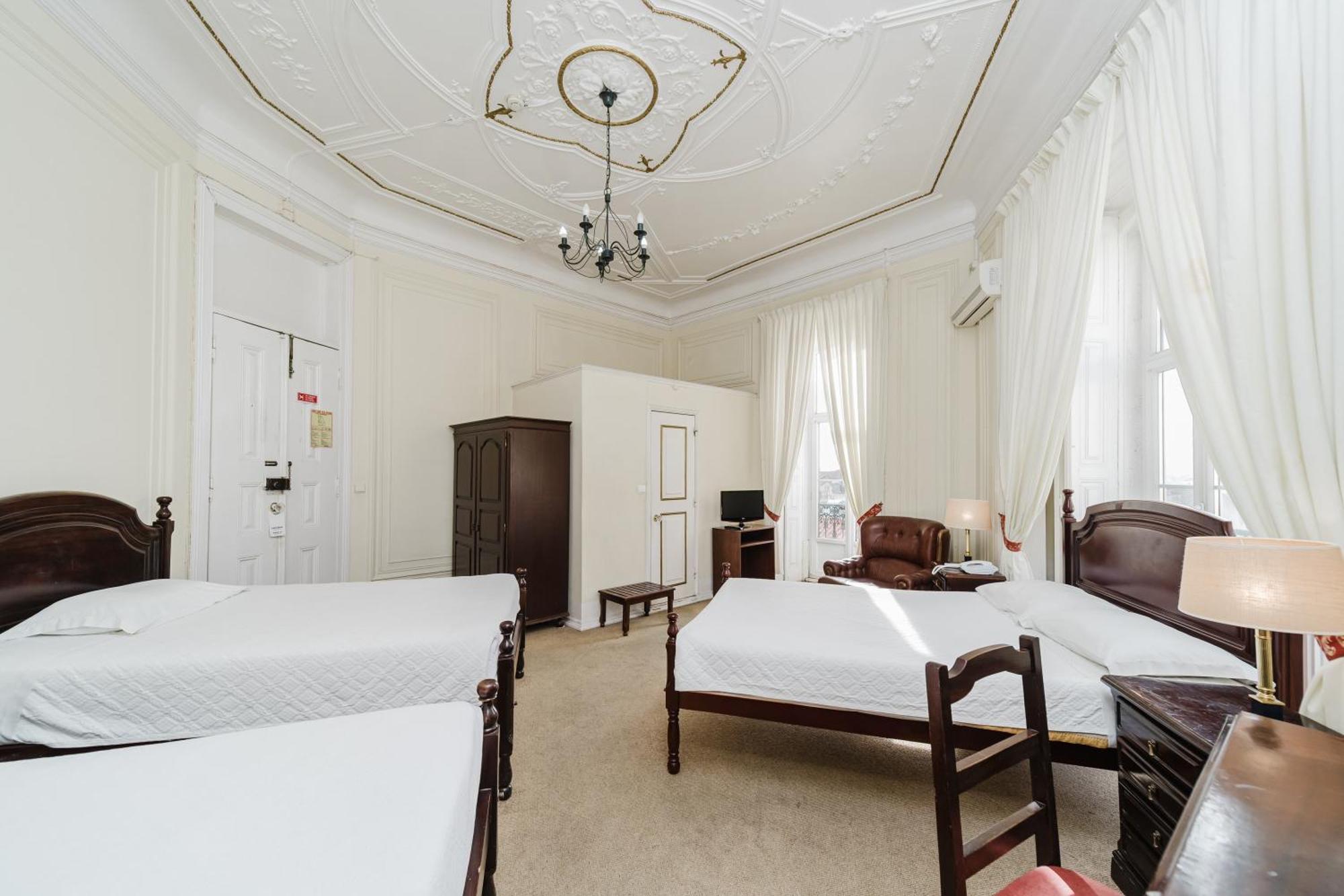 Pensao Londres Hotel ลิสบอน ภายนอก รูปภาพ