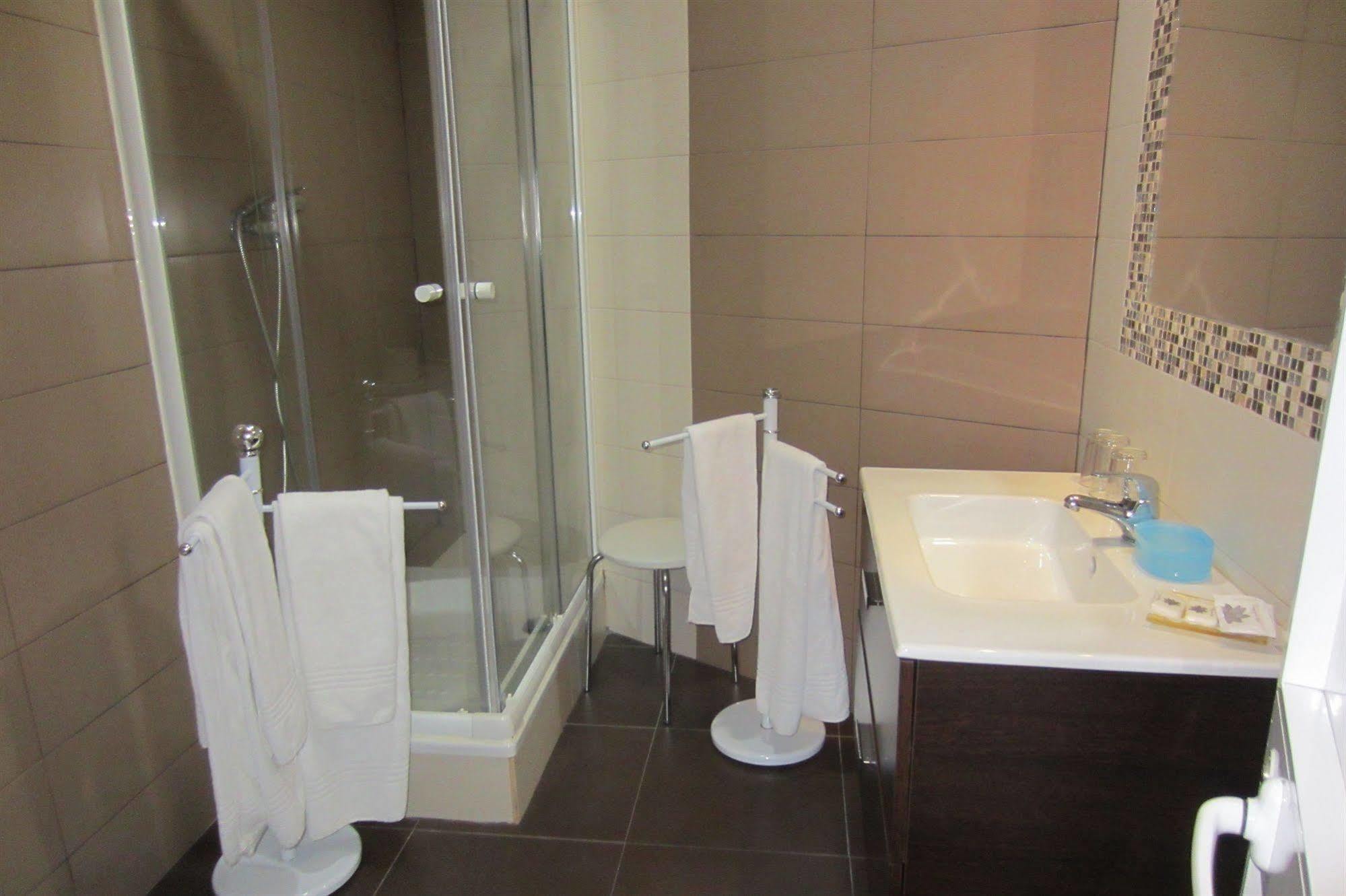 Pensao Londres Hotel ลิสบอน ภายนอก รูปภาพ